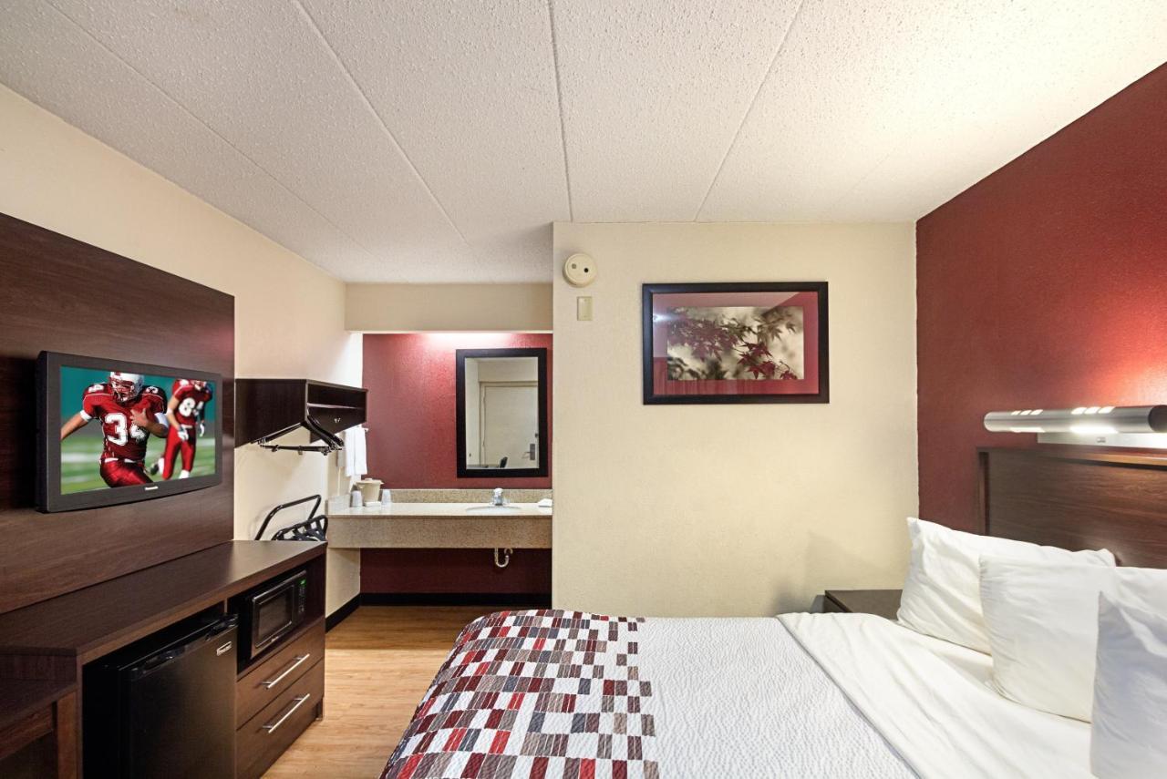 Red Roof Inn Cincinnati East - Beechmont Cherry Grove Ngoại thất bức ảnh